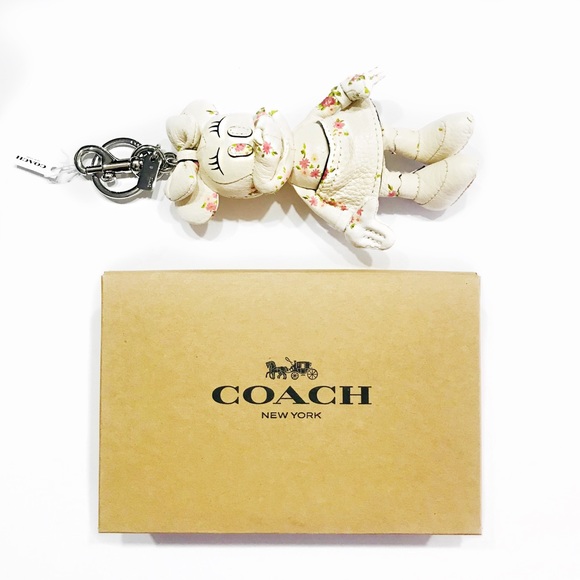 Coach x Disney Minnie Mouse leather keychain - Picture 5 of 8
